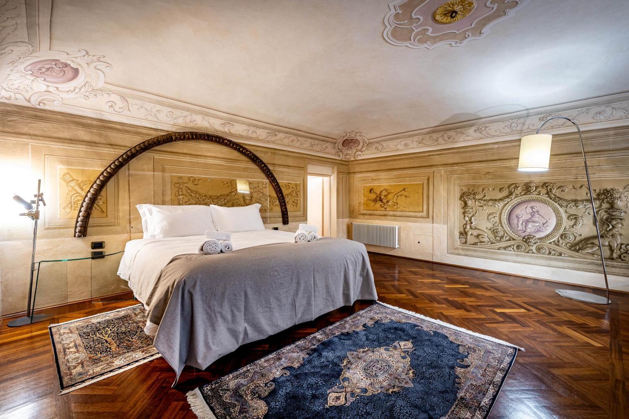 Yid Luxury Near Ponte Vecchio Florencia