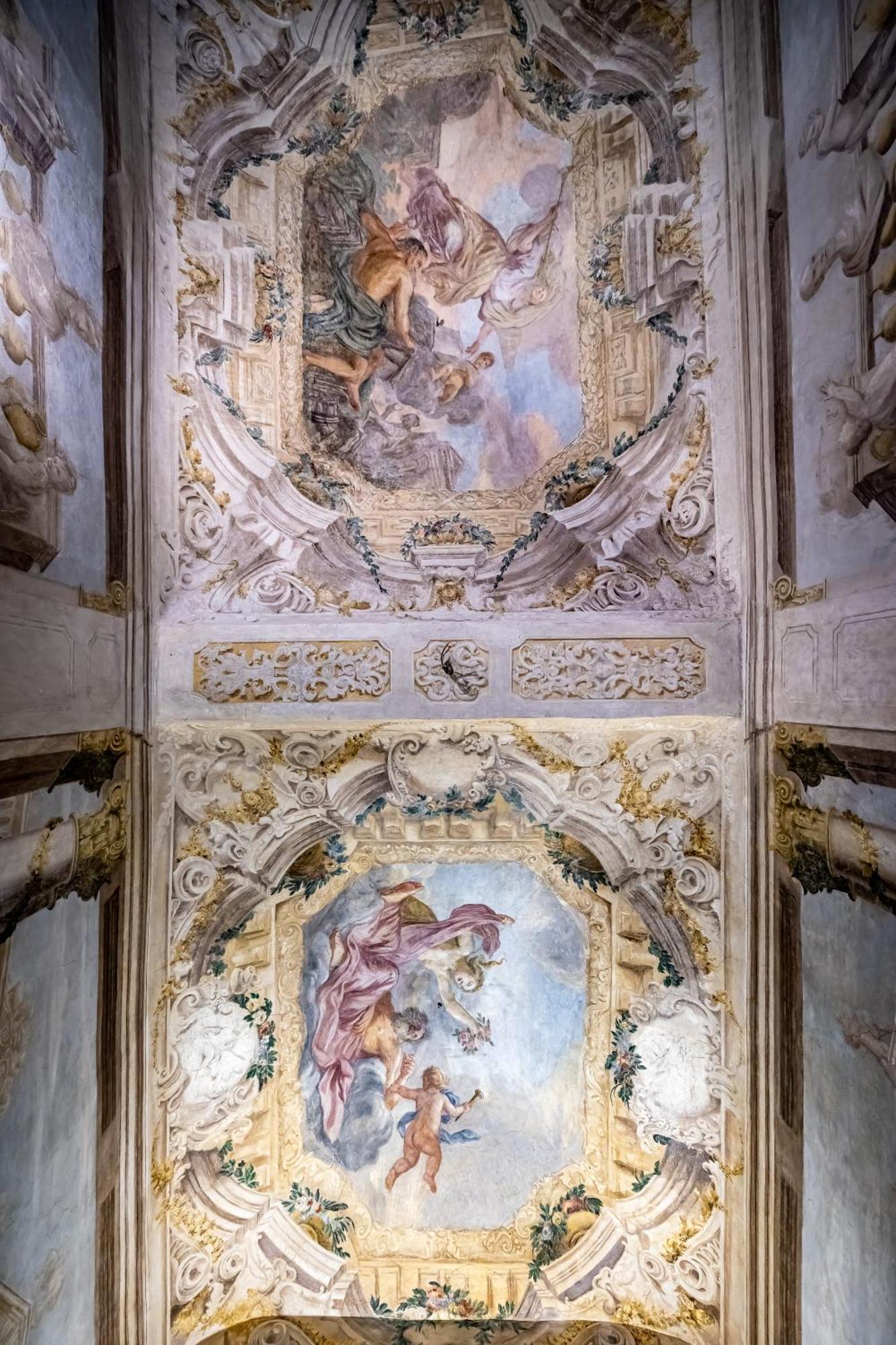 Yid Luxury Near Ponte Vecchio